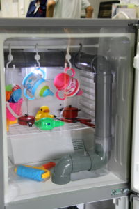 冷蔵庫除菌庫でおもちゃを除菌